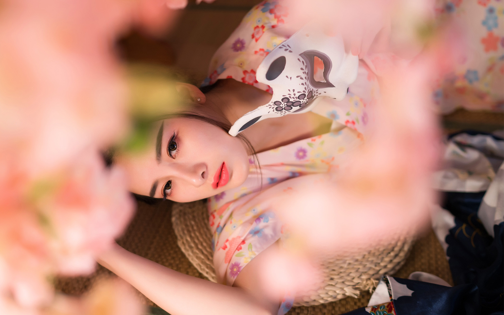 王源新剧《绚烂》官宣,天台背影气氛感满满,双重身份令人期待