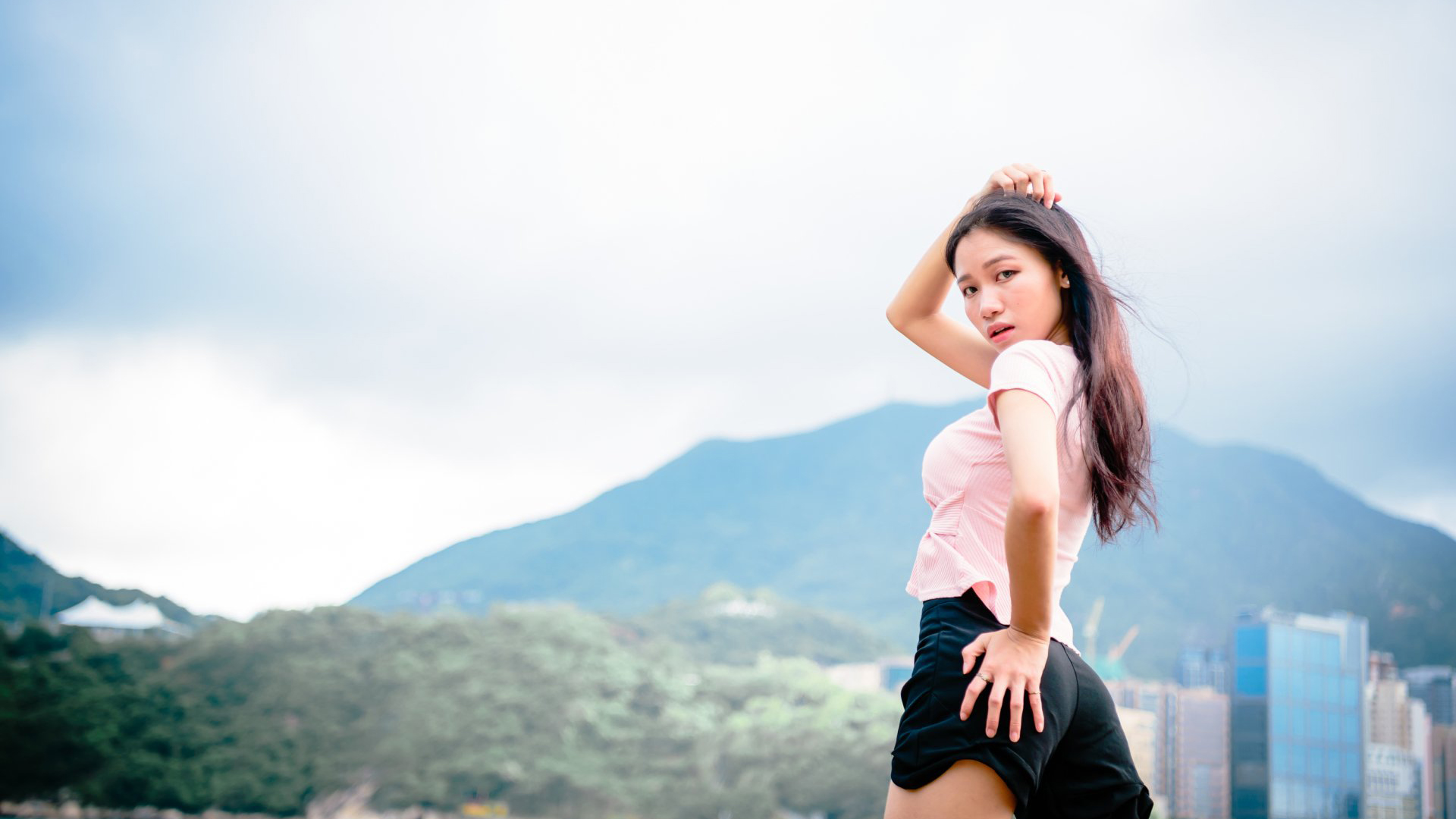 若是你能选择,你会选那一位二次元的小姐姐来；つ?山田...