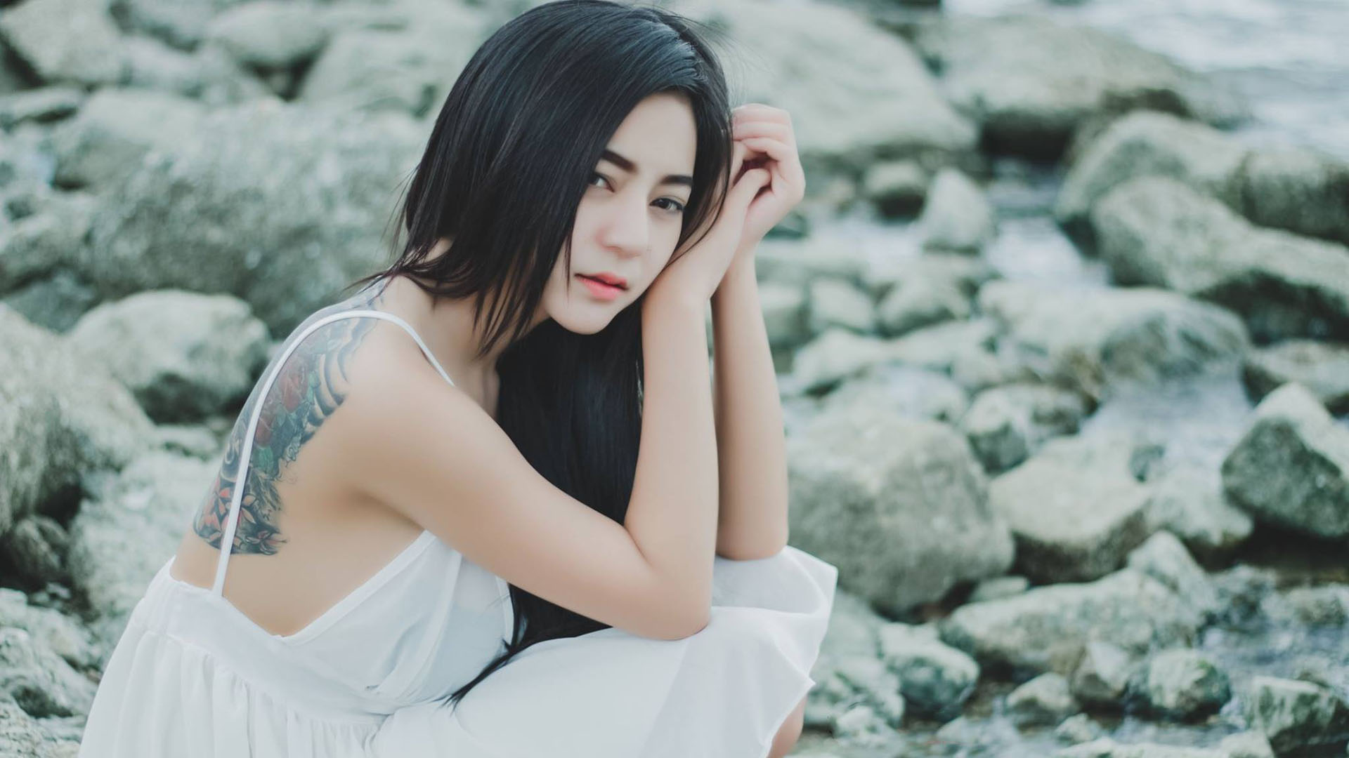 新屋子老问题，预留水管误差花洒装不下，看师傅怎样低本钱改装