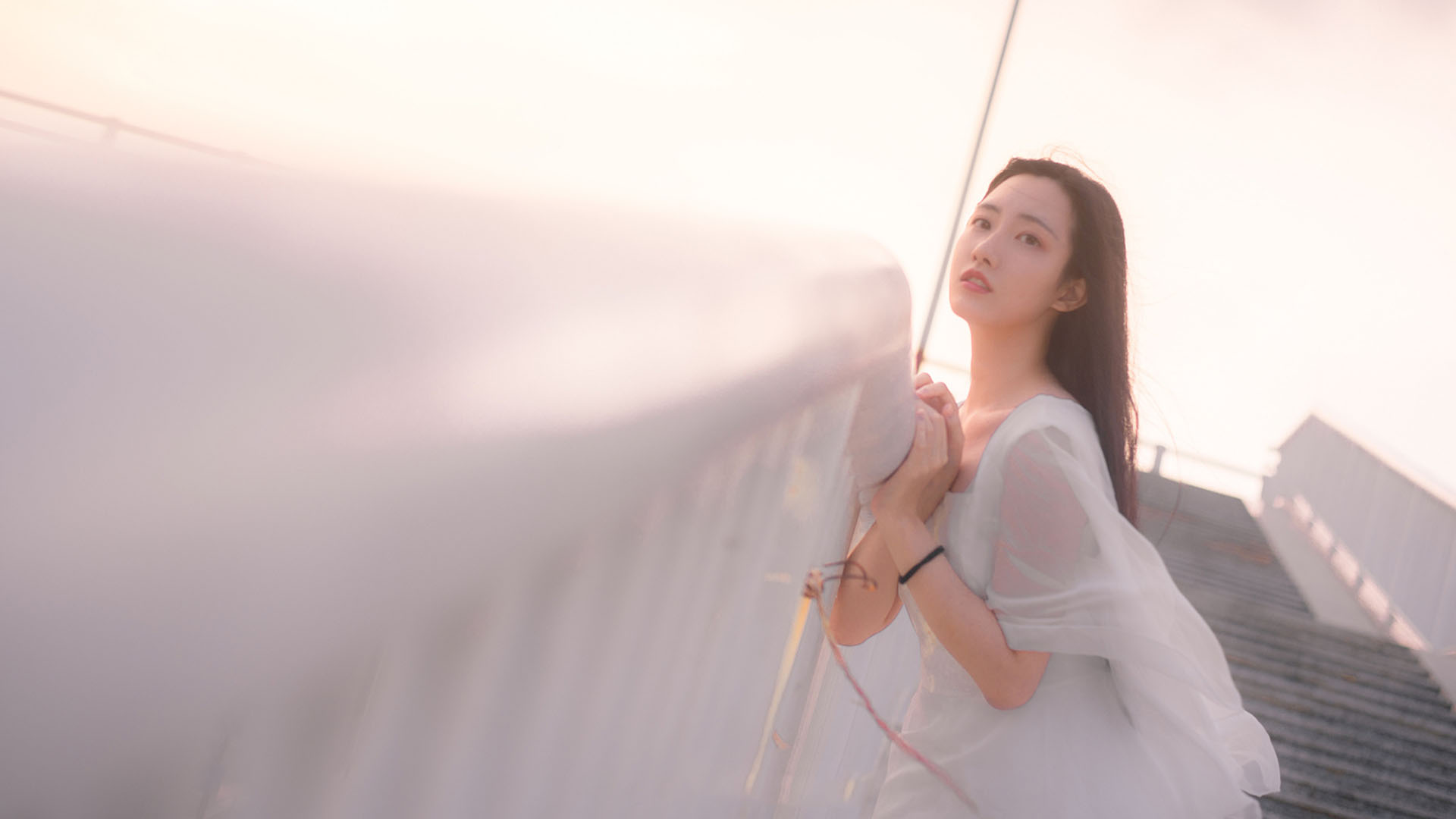 海上生明月,天涯共此时——15句写月亮的古诗词,读之令人神...